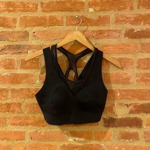 Fabletics S Sports Bra!! With Mesh 🖤